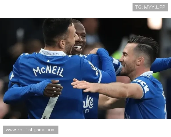 战报：索兰克蝎子摆尾射门，热刺连追两球2-2扳平曼城